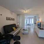 Centre, T2 De 47m², 200m Plage, Loggia, Parking, Ideal Couple - Fr-1-420-109 Апартаменты *