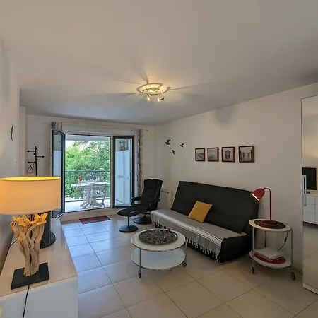 Centre, T2 De 47m², 200m Plage, Loggia, Parking, Ideal Couple - Fr-1-420-109 Αρασόν