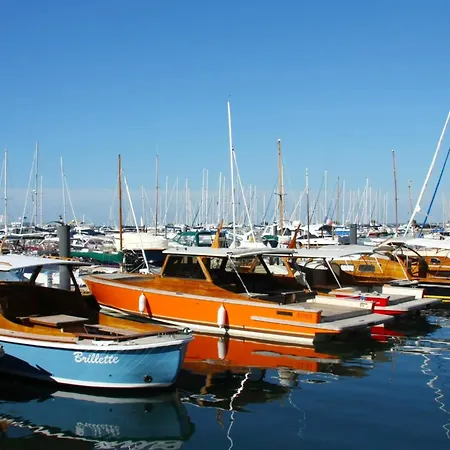 Apartamento Centre, T2 De 47m², 200m Plage, Loggia, Parking, Idéal Couple - Fr-1-420-109 *