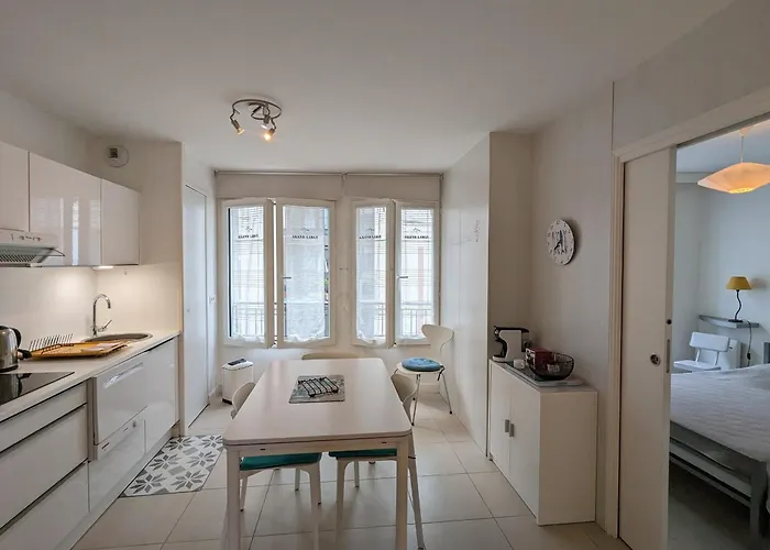 Centre, T2 De 47m², 200m Plage, Loggia, Parking, Ideal Couple - Fr-1-420-109 Arcachon
